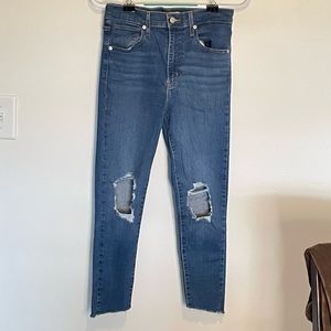 LEVI'S Mile High Rise Super Skinny Women's Size 28 Distressed Medium Wash Jeans